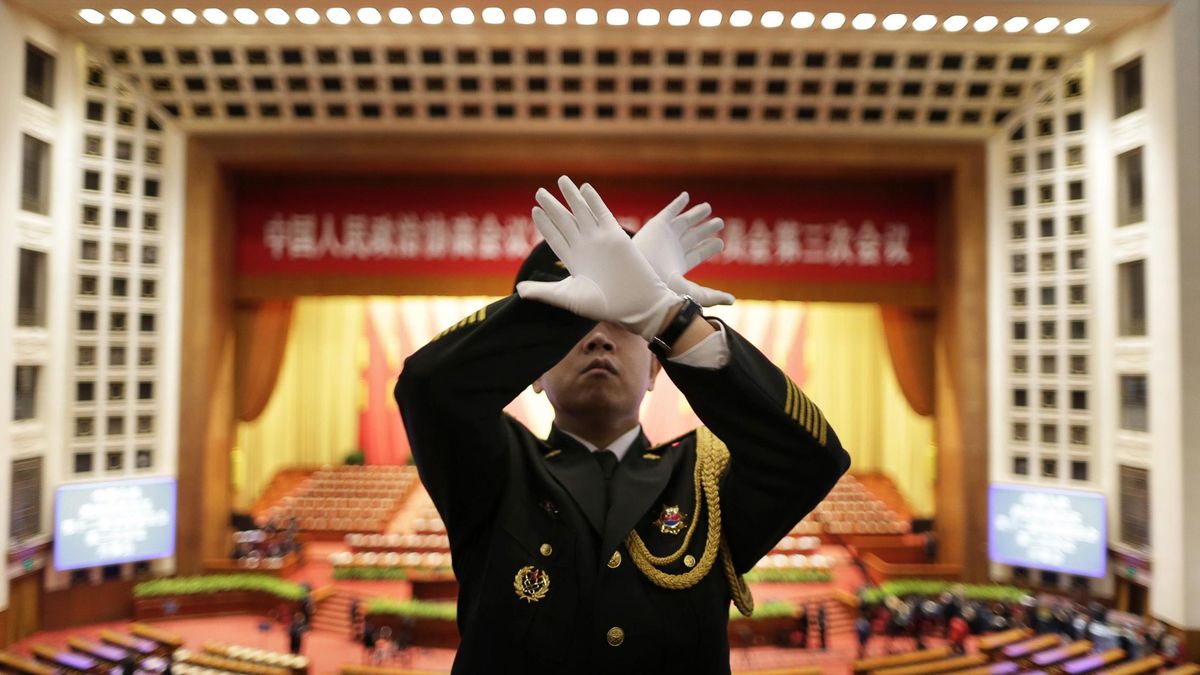 China castiga la "vagancia" de cientos de funcionarios