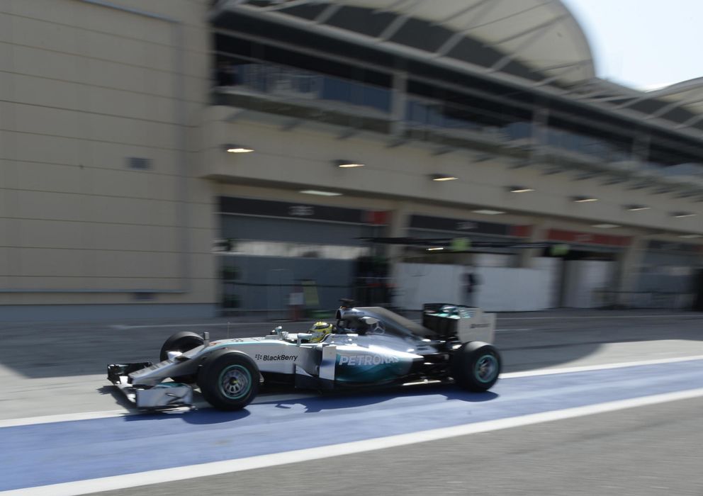 Foto: Rosberg, en un instante del entrenamiento (Reuters).