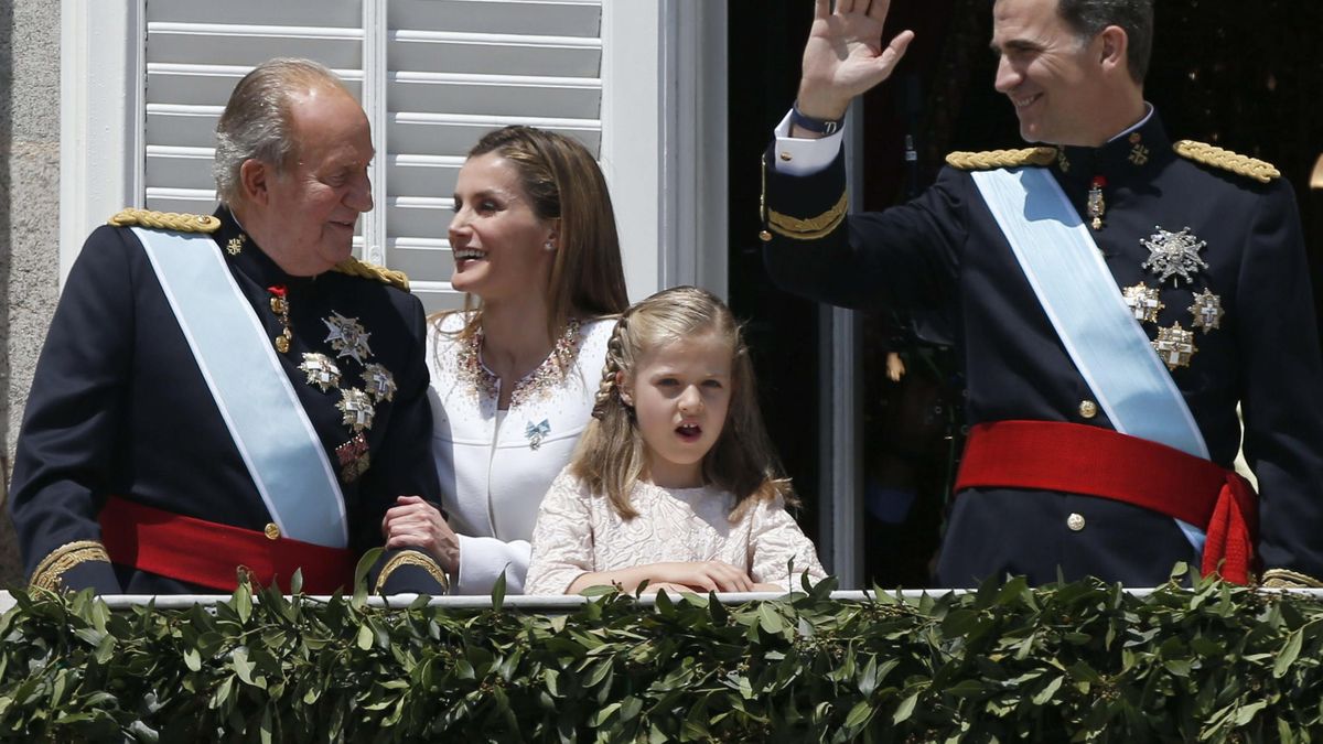 Felipe VI crea una Secretaría para el rey Juan Carlos que dirigirá un diplomático
