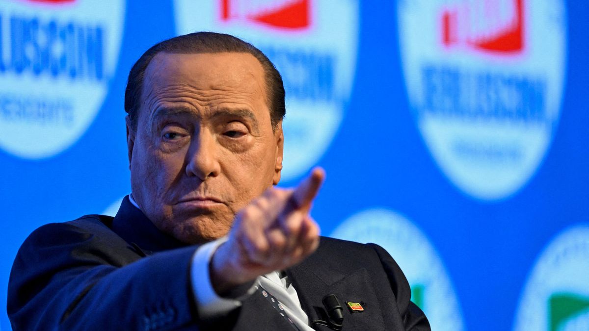 Berlusconi culpa a Ucrania de la guerra y afirma que Zelenski no debería haber "atacado" el Donbás