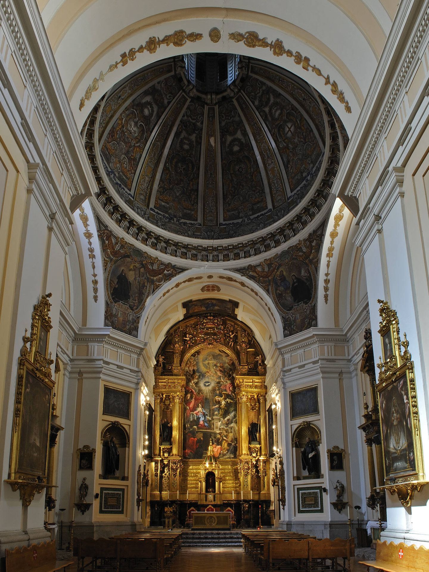 Detalle de la portada del convento de San Plácido. (COAM)