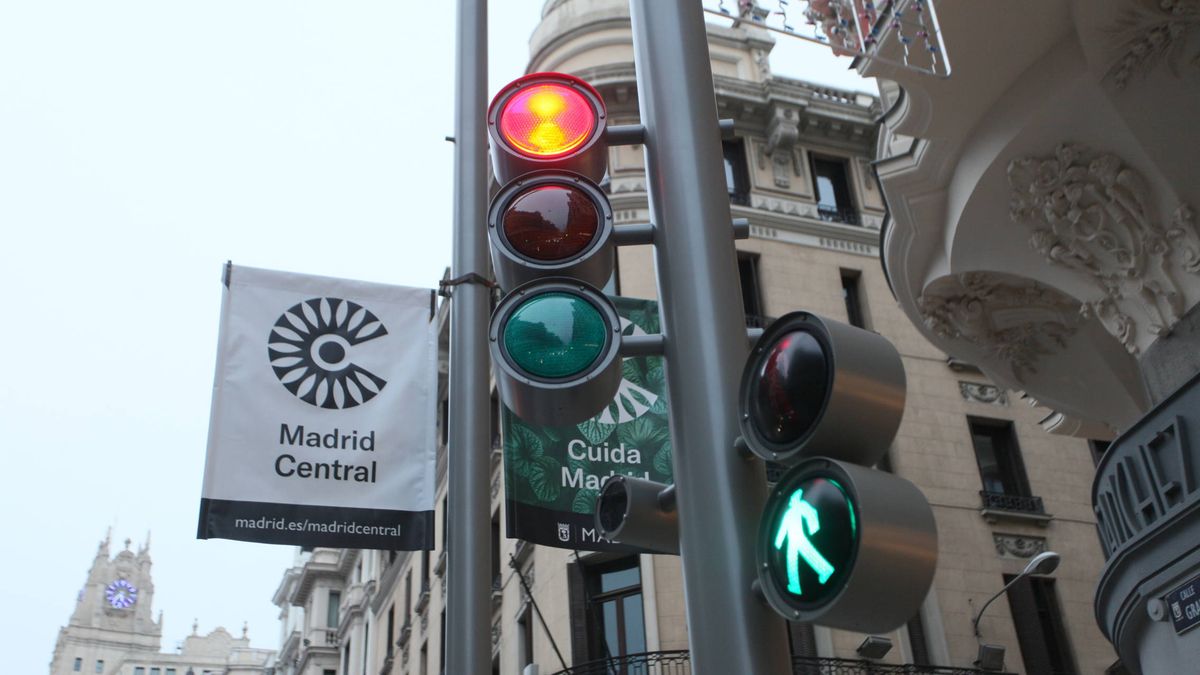 DHL Express se ve forzada a subcontratar repartidores 'eco' para Madrid Central