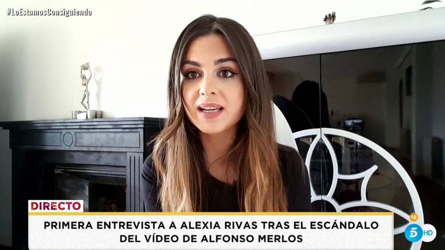 Alexia Rivas durante su entrevista en 'Socialité'. (Mediaset España)