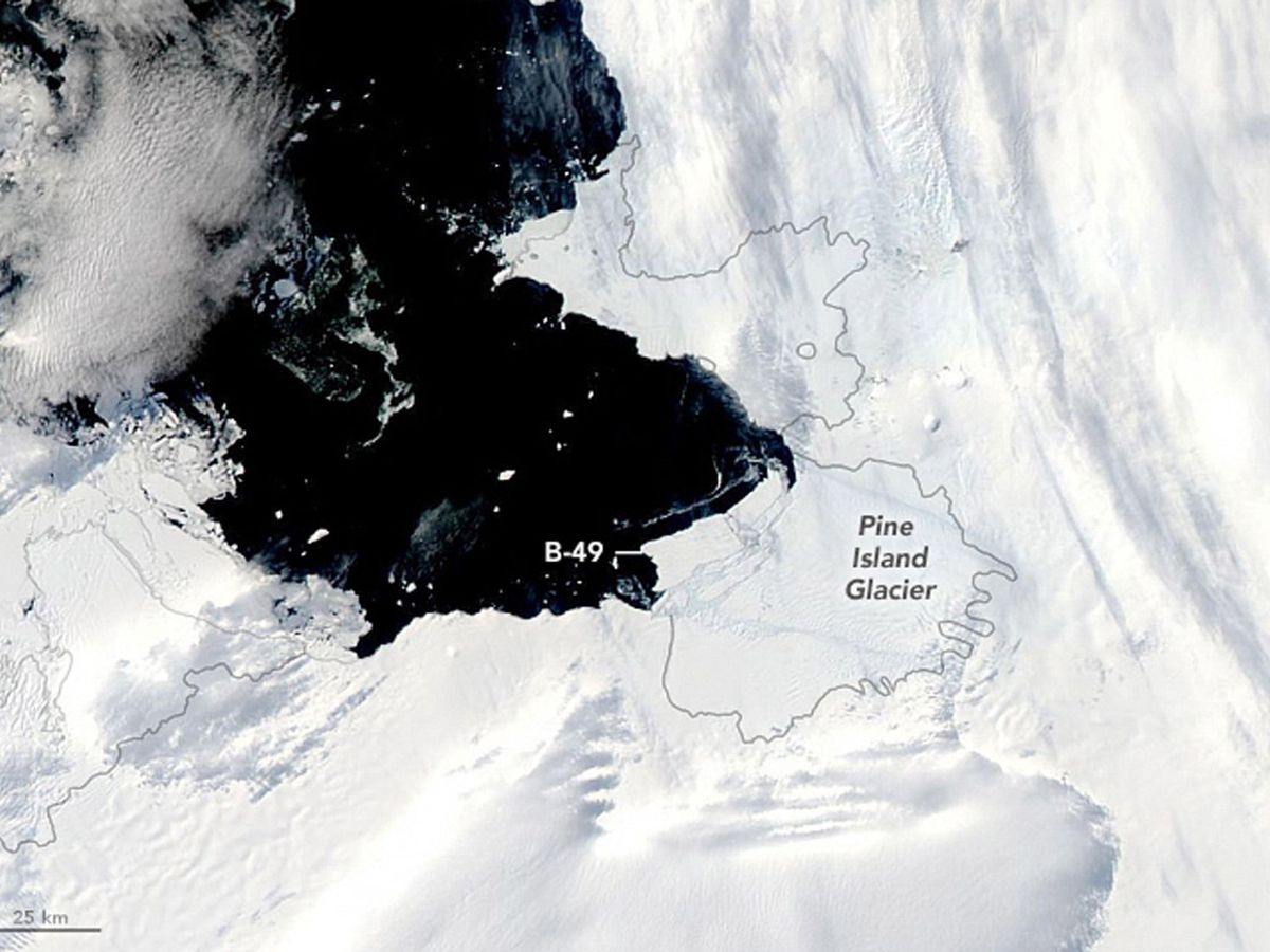 Foto: El iceberg, mientras que se despega del glaciar Pine Island. Foto: EFE EPA NASA