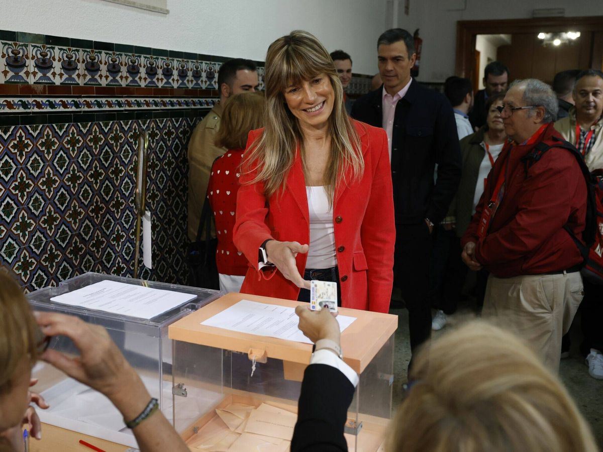 Foto: Begoña Gómez, en las elecciones de 28-M de 2023. (EFE/J.J. Guillén)