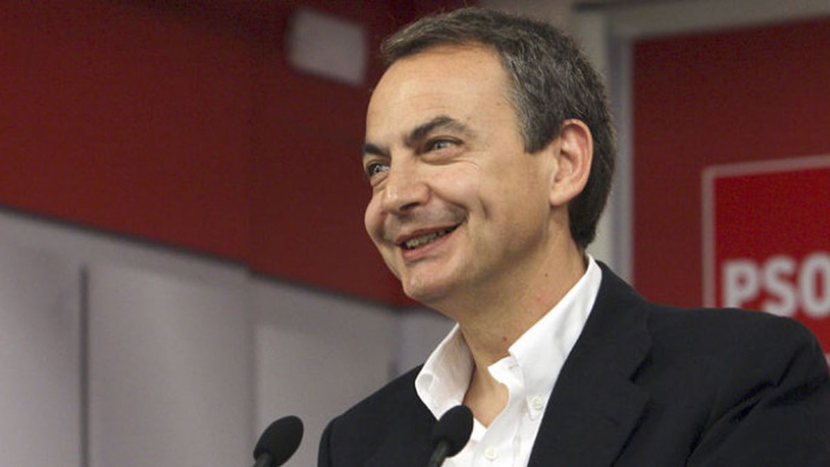 Zapatero se deja la mitad de su popularidad en siete años de Gobierno