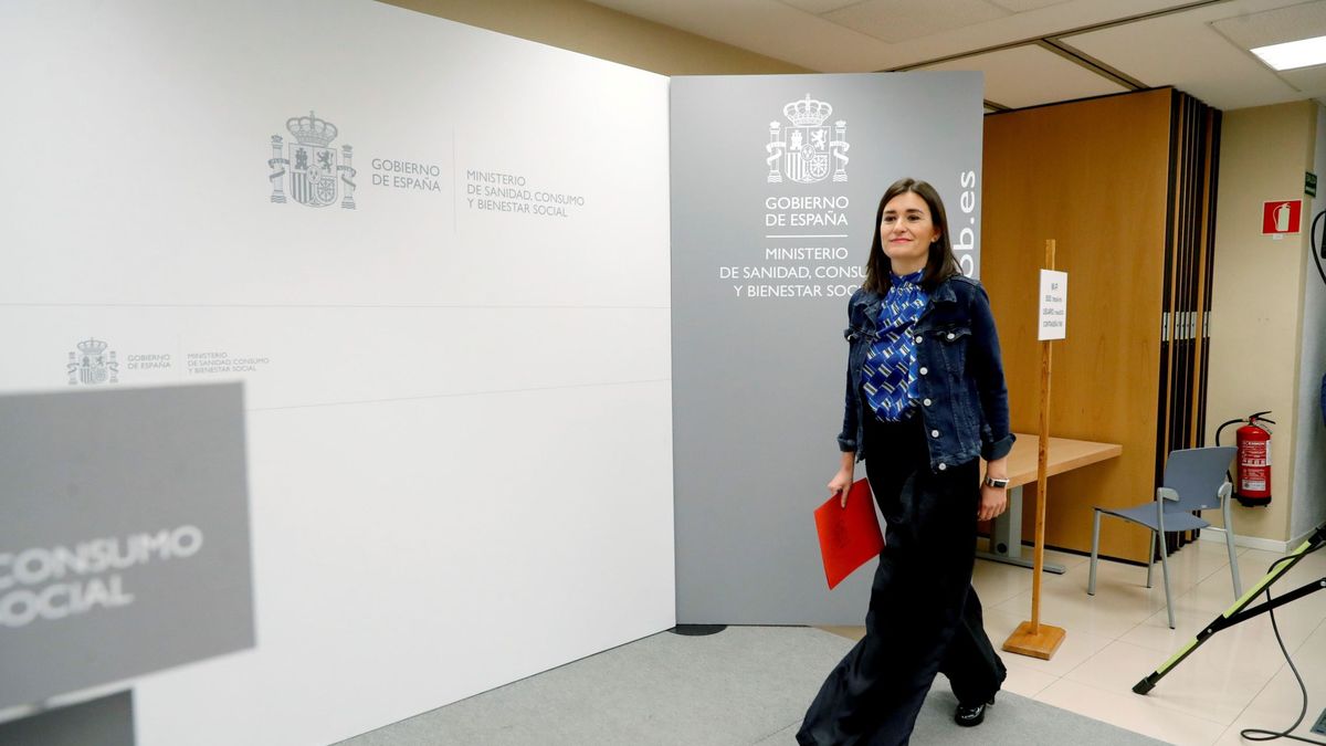 Dimite Carmen Montón, la ministra de Sanidad, por el escándalo del máster