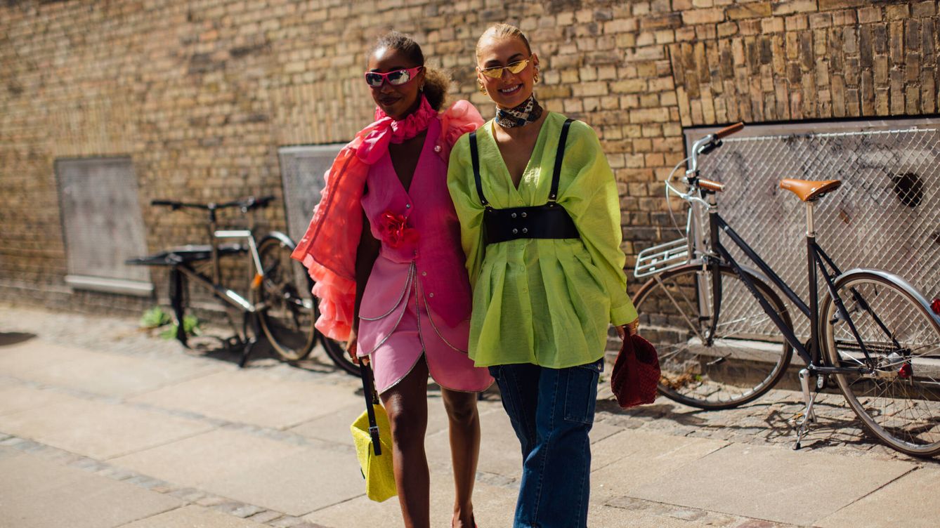 Las 10 tendencias que hemos visto en el street style de Copenhague y que van a llenar las calles de color