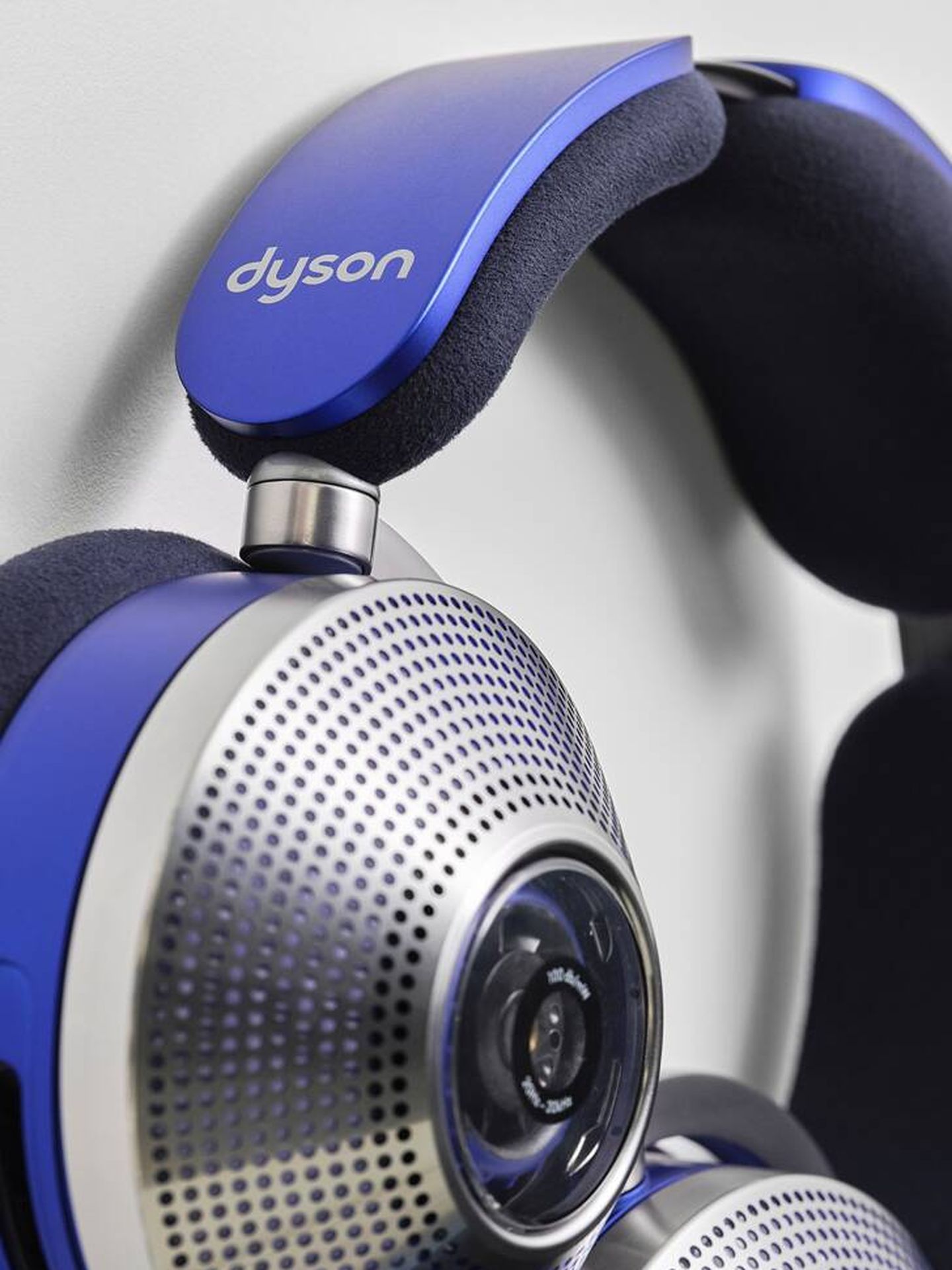 Dyson Zone: auriculares con purificación de aire. (Cortesía)
