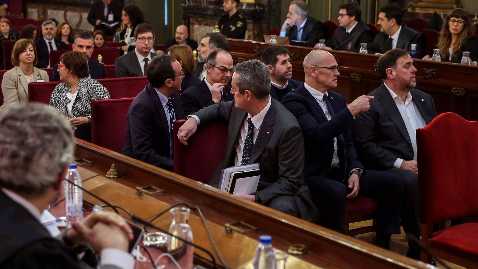 Foto:  Los doce líderes independentistas acusados por el proceso soberanista catalán que derivó en la celebración del 1-O. (EFE)