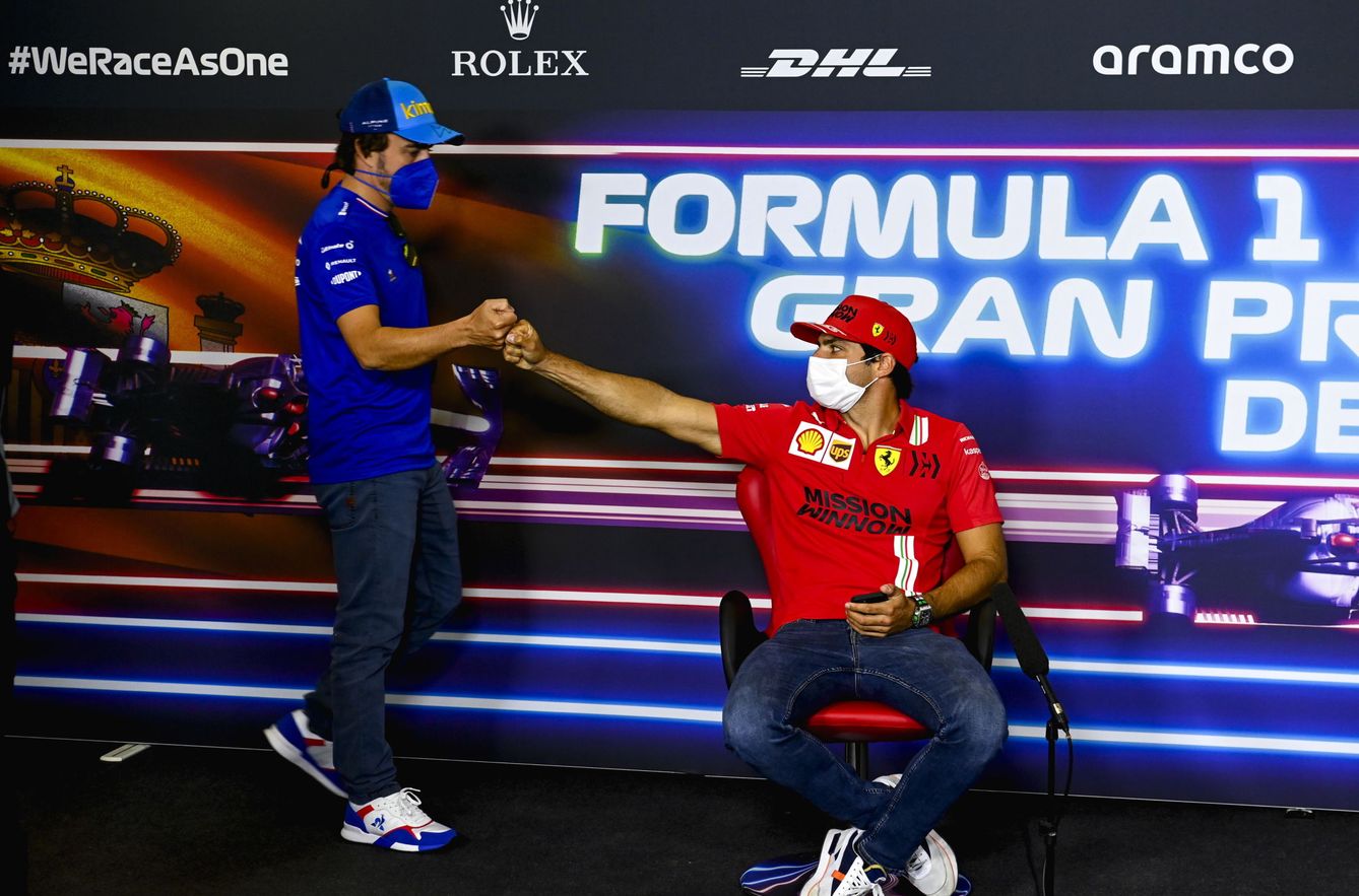 Sainz y Alonso compartieron rueda de prensa y bromearon sobre quién iba a ganar esta semana