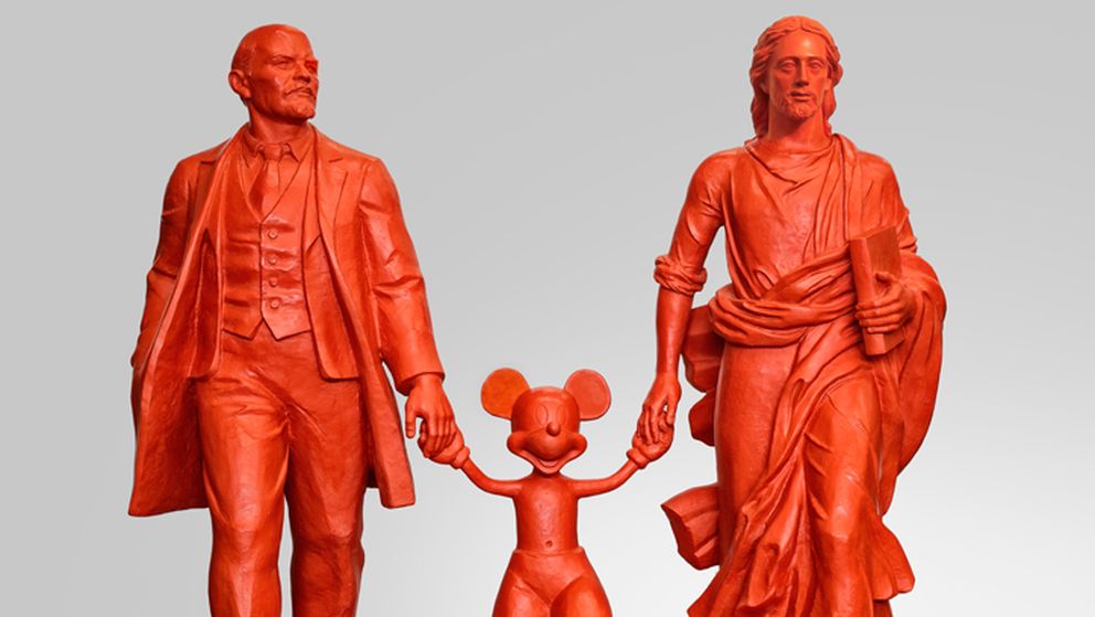 Lenin, Mickey Mouse y Cristo, de la mano