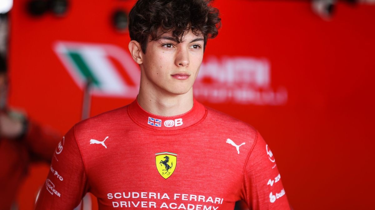 ¿Quién es Oliver Bearman, el piloto más joven de la historia de Ferrari que sustituye a Sainz?
