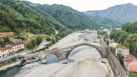 Sequía en Italia y 27º aniversario del genocidio de Srebrenica: el día en fotos