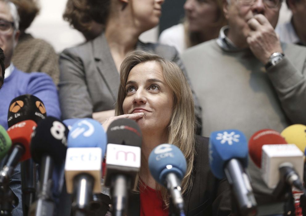 Foto: Tania Sánchez explica en rueda de prensa su nuevo proyecto político tras abandonar IU. (EFE)
