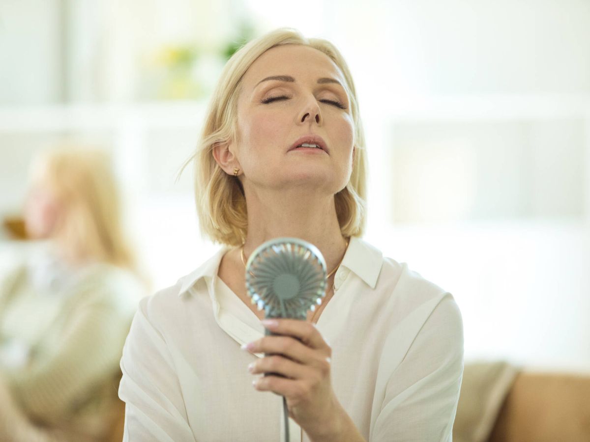 La dieta que alivia los sofocos y otros síntomas de la menopausia