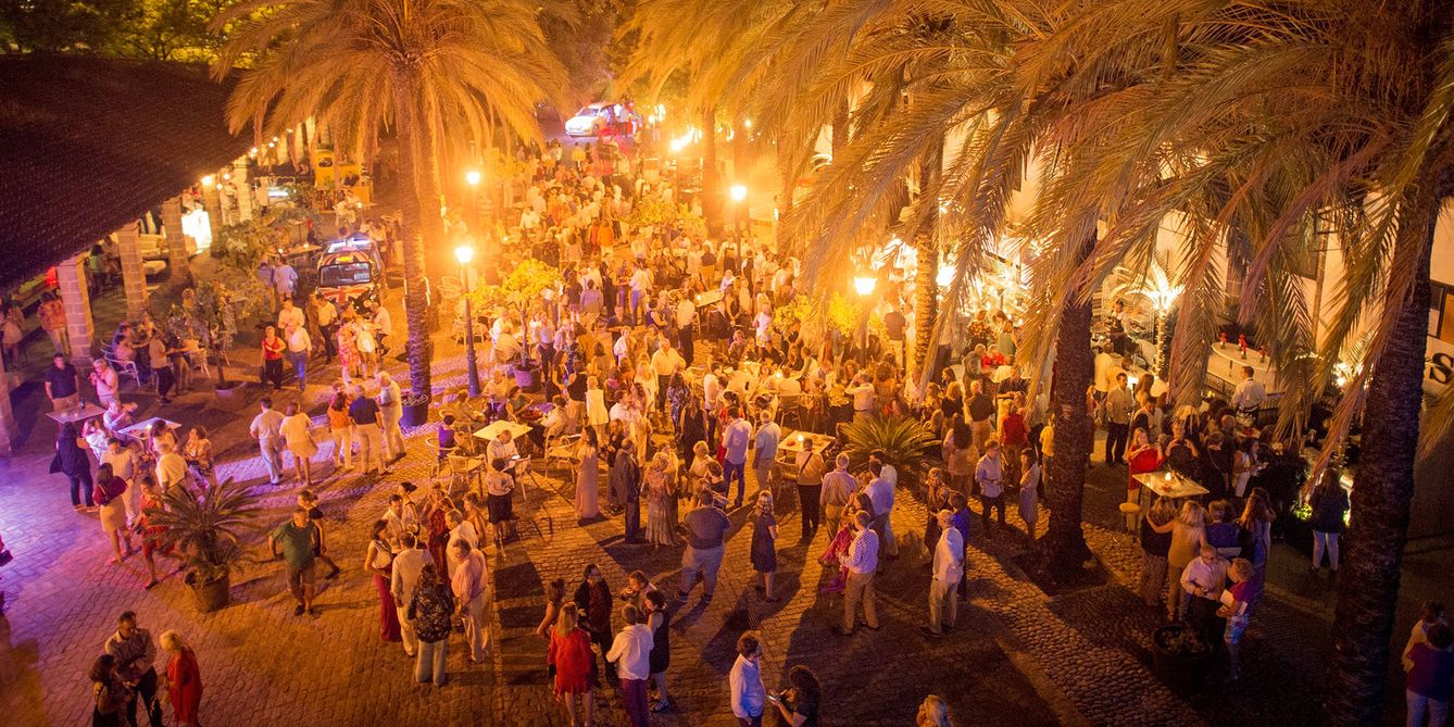 Tío Pepe Festival nació en 2014 como un evento cultural único en España, aunando los placeres de la música y la gastronomía.