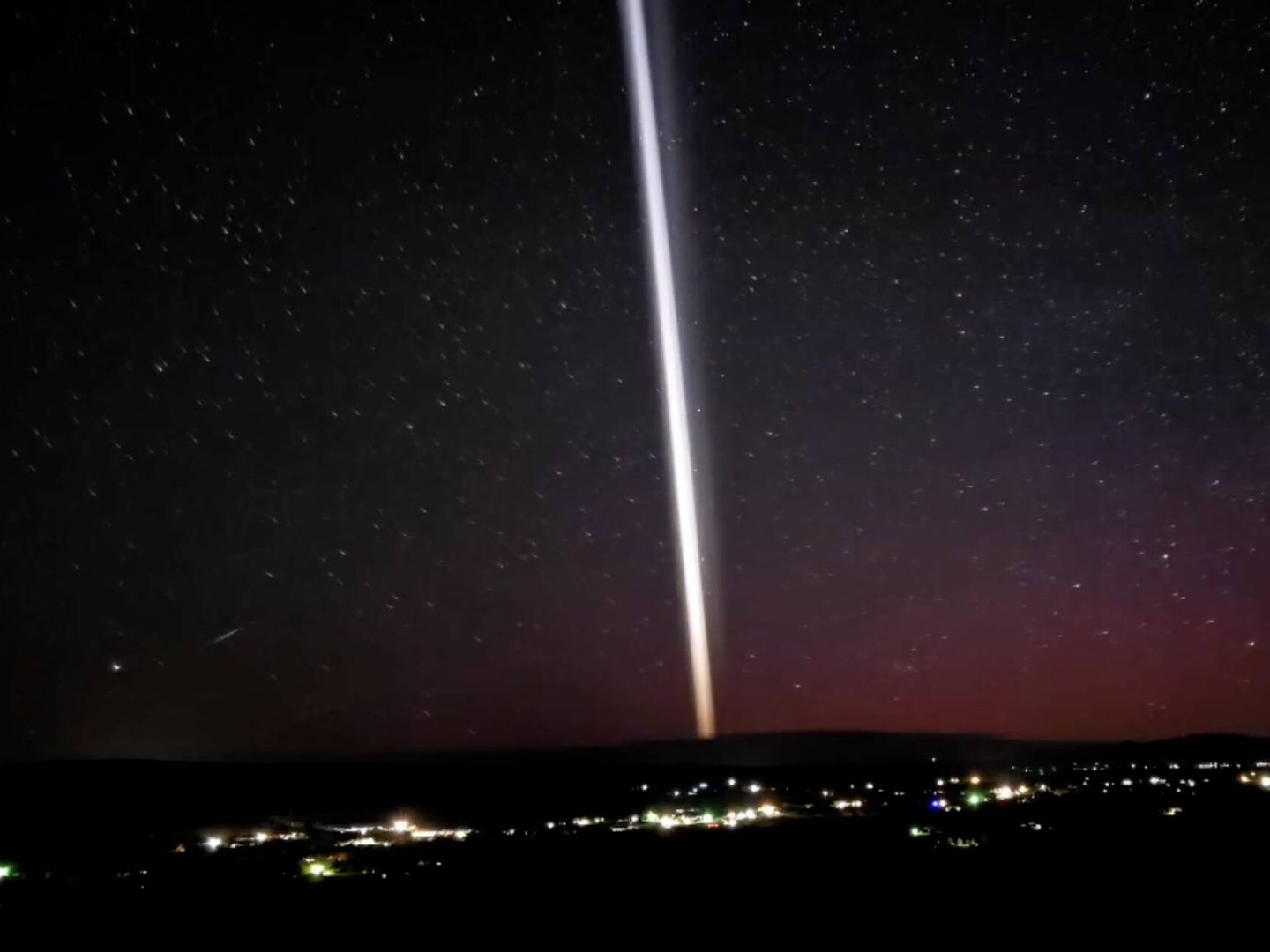 Ni un cometa ni una estrella fugaz: un inquietante 'rayo de luz ...