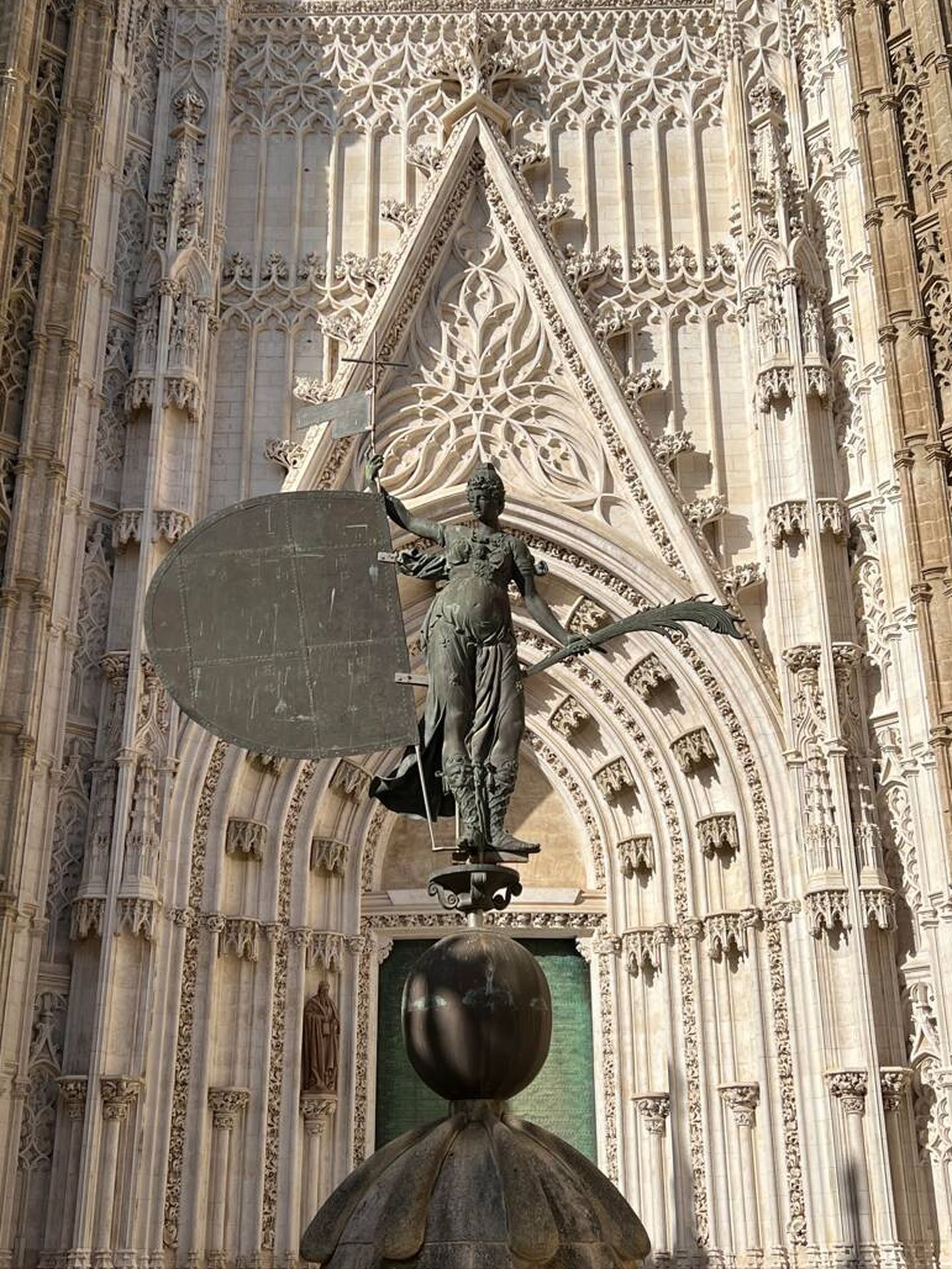 La catedral de Sevilla, bella como pocas. (Cortesía)