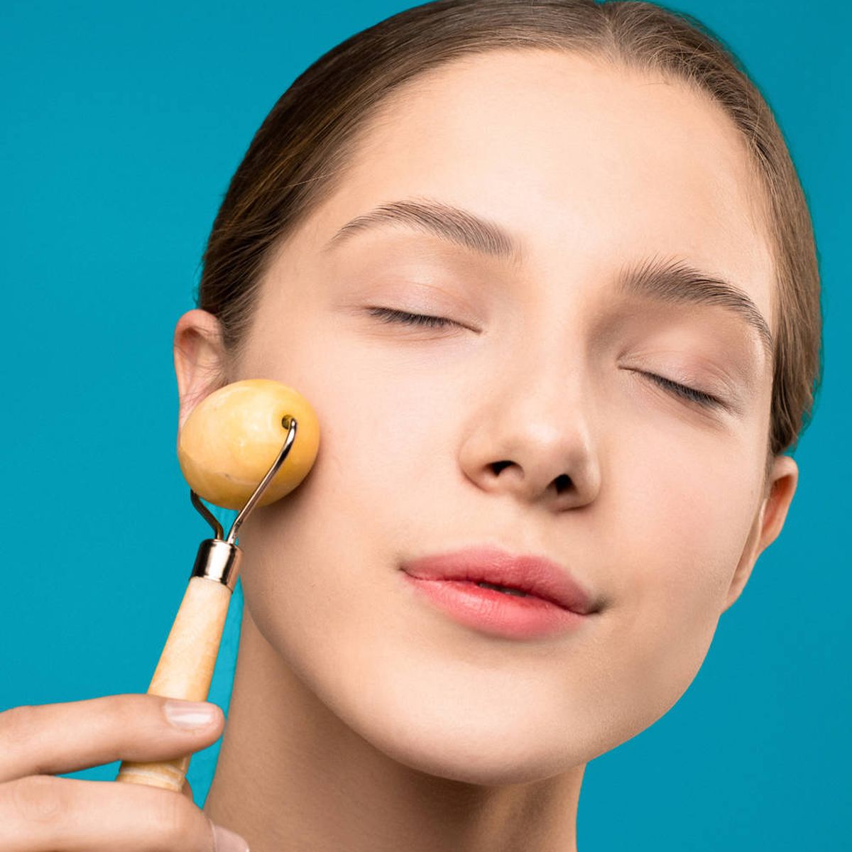 Cepillo limpiador facial eléctrico Sini – Maquillaje Medellín