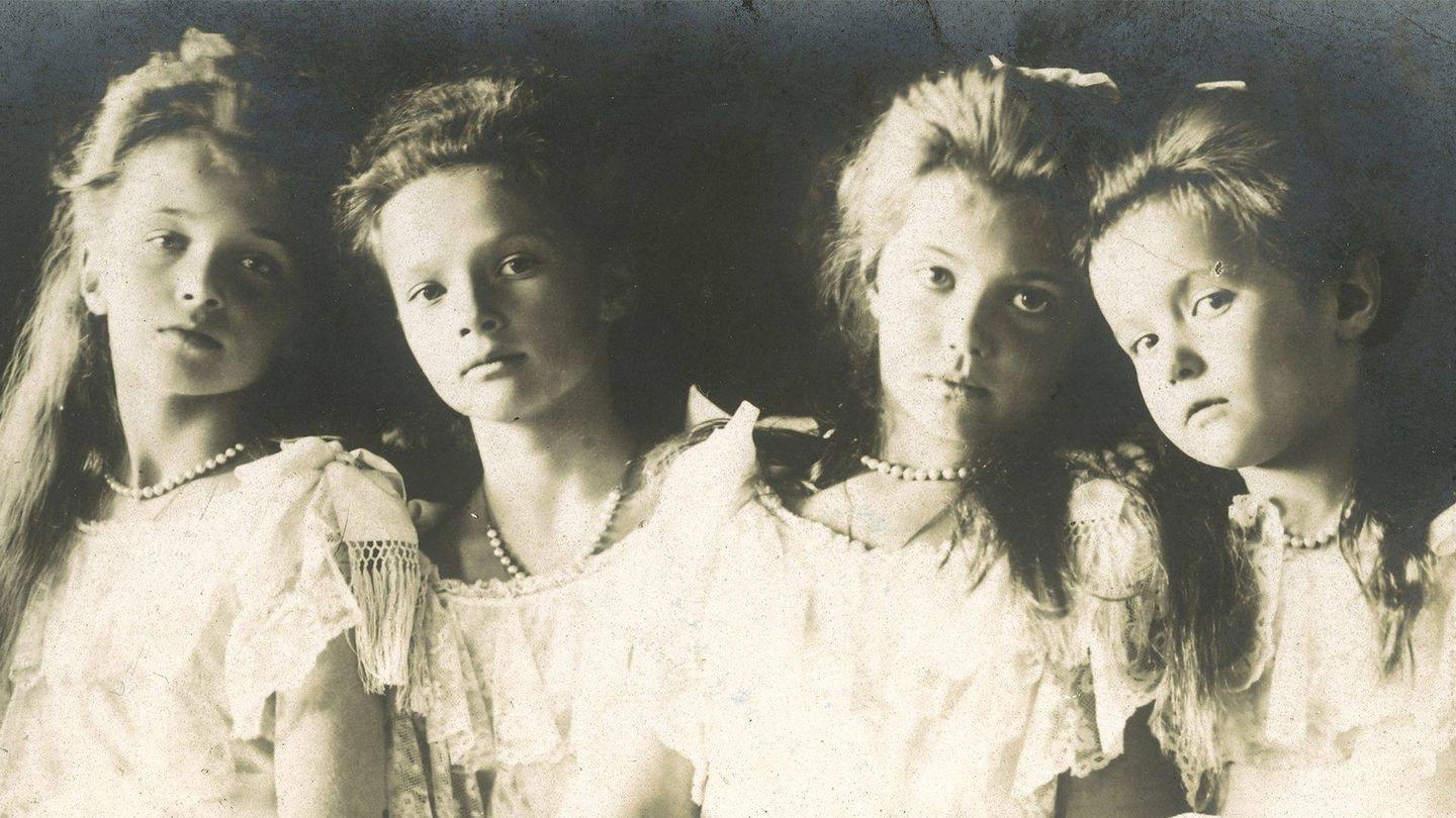 Olga, Tatiana, María y Anastasia, hijas del zar Nicolás II. 