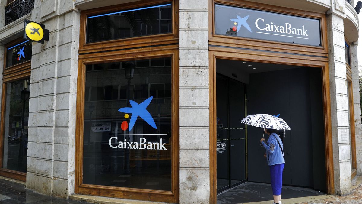 Caixabank y los sindicatos firman una cuota de género de 43% de directivas para 2021