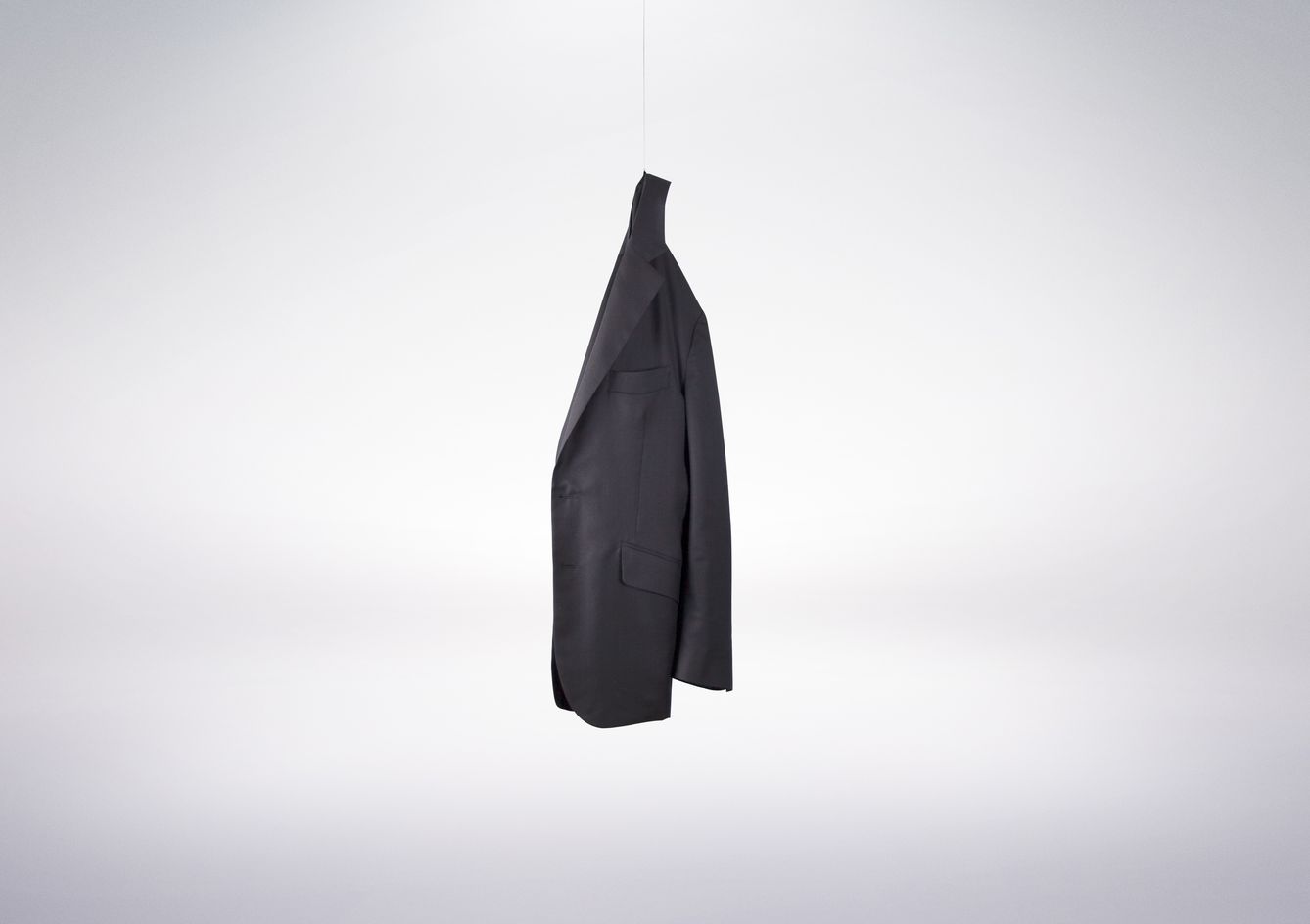 Una exclusiva chaqueta de cashmere tan ligera como un suspiro de 415 gramos