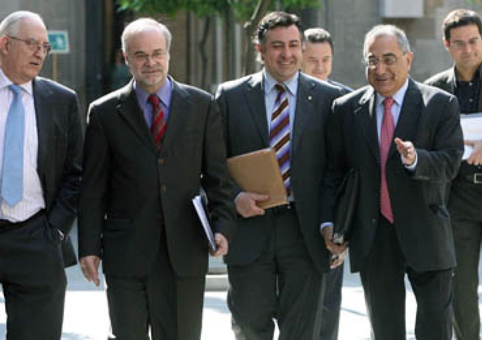 Foto: Esquerra planea abandonar el tripartito en Gerona para pactar con CiU