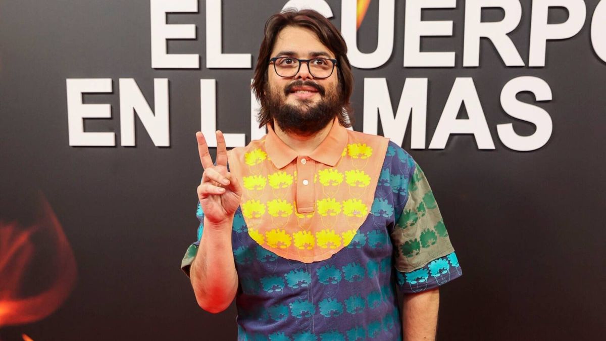 Brays Efe, el presentador de los Premios Feroz 2024: del bullying en su infancia a su vida amorosa