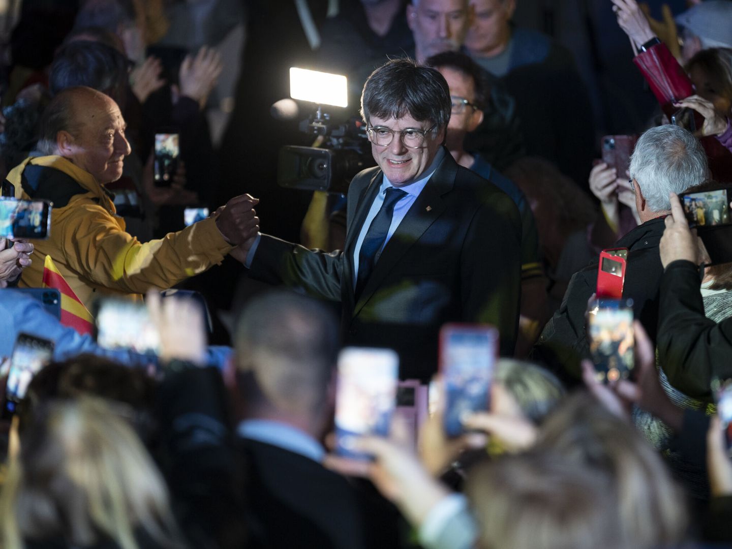 Carles Puigdemont este sábado en un mitin en Argelers Sur Mer, Francia. (EFE/David Borrat)