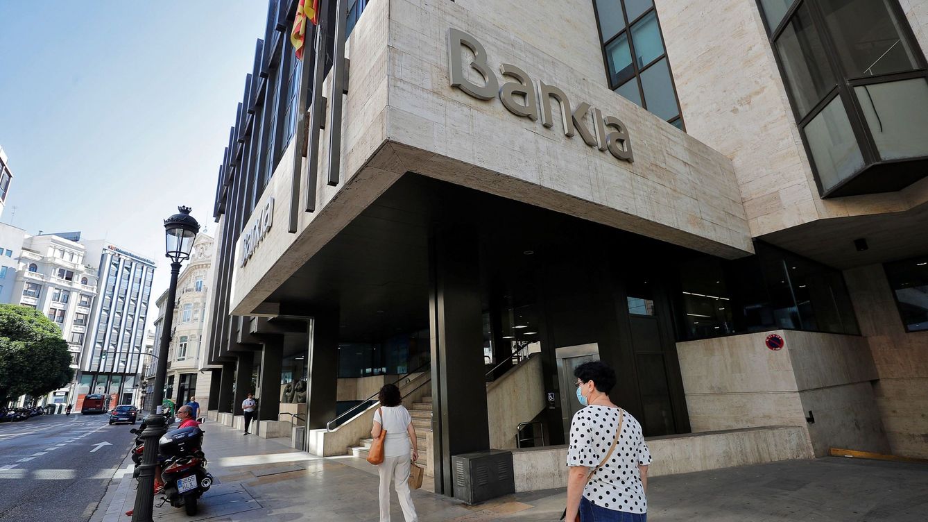 CaixaBank y Bankia sellarán su fusión con una emisión de 4.000 M en acciones