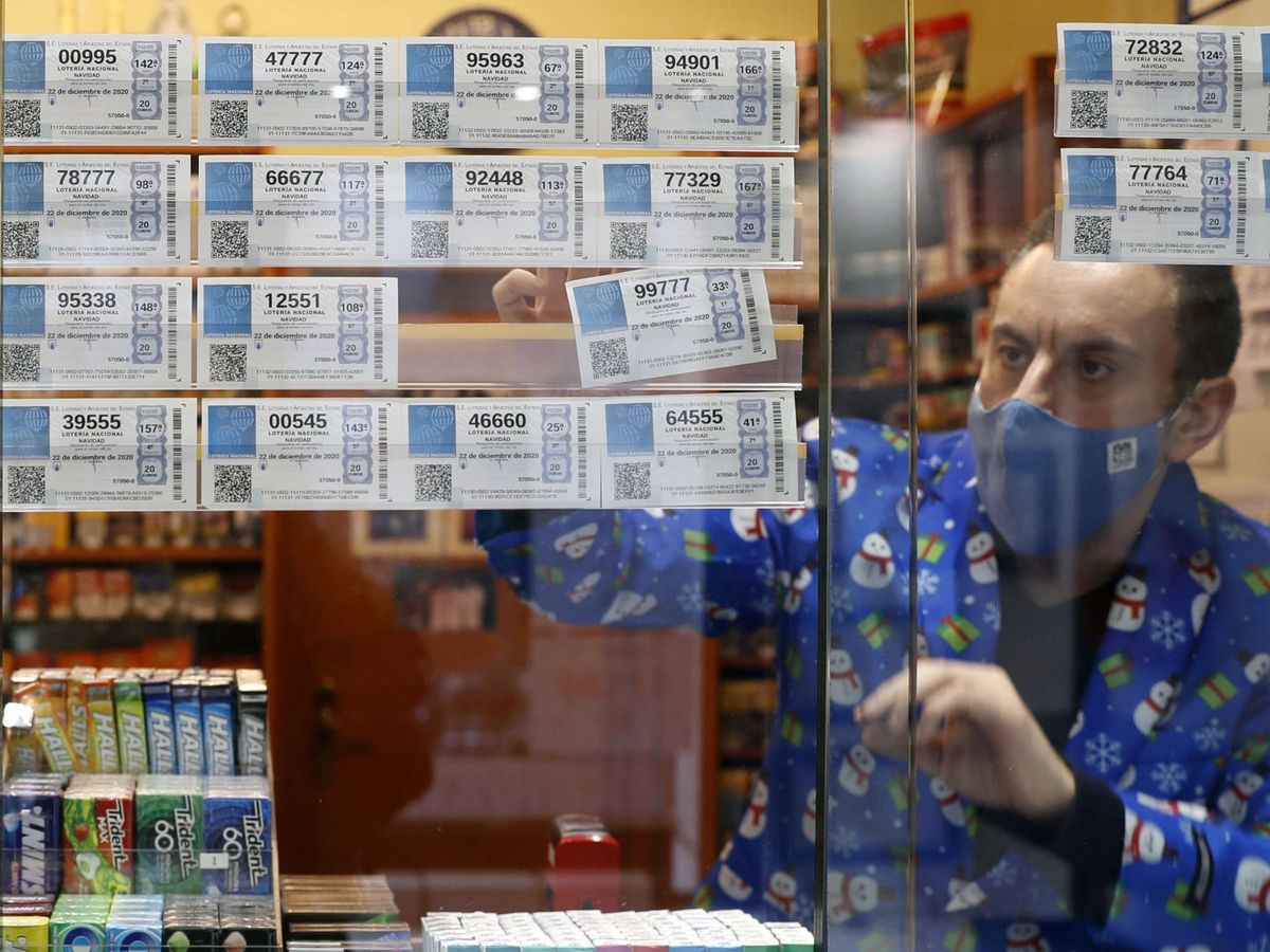 Foto: Vista de una administración de lotería en el centro de Oviedo. Foto: Efe