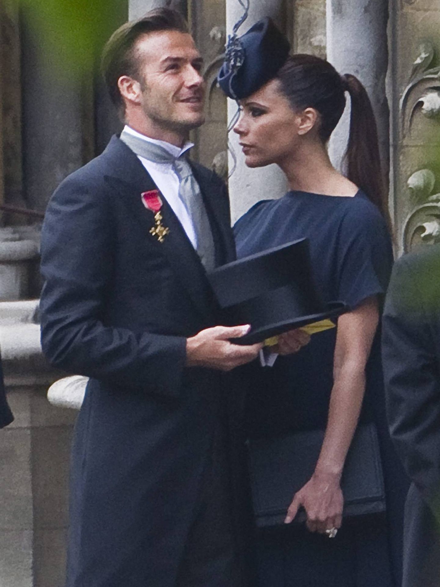 Los Beckham en la boda de los Cambridge. (EFE/Ian Langsdon)