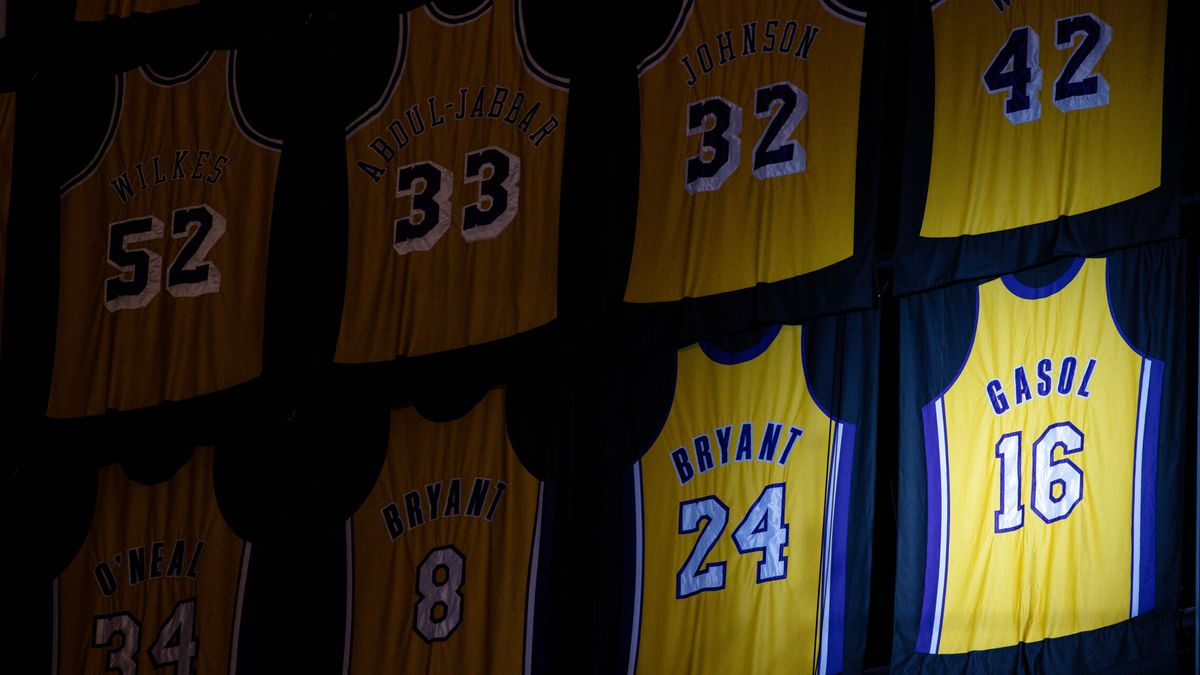 La camiseta de Pau Gasol ya está en el olimpo de los Lakers: así ha sido la emotiva retirada del '16'