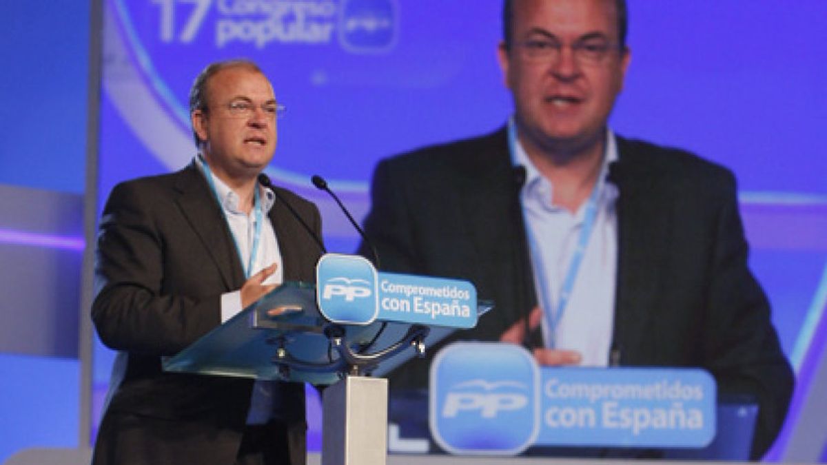 Monago propone unos "nuevos Pactos de la Moncloa" entre Rajoy y las CCAA