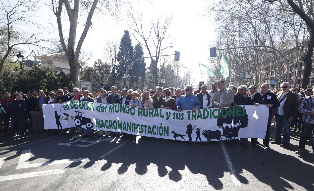 Manifestación en favor de la caza y del mundo rural en Madrid. (EFE)