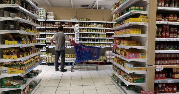 Foto: España tiene casi 24.000 tiendas de gran consumo. (Reuters)