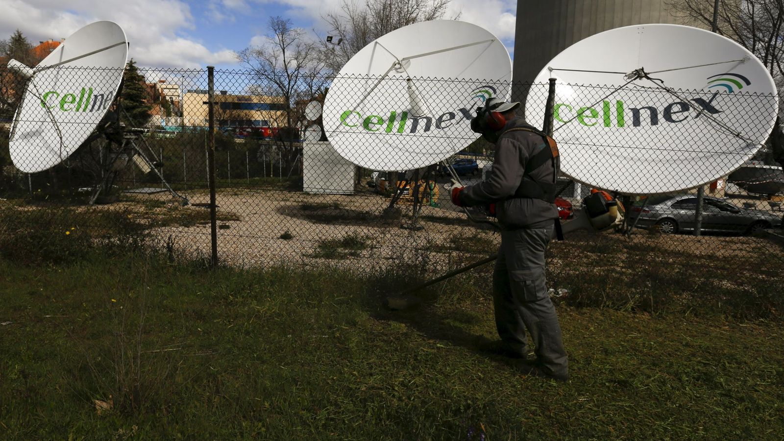 Foto: Parabolicas de Cellnex. (Reuters)
