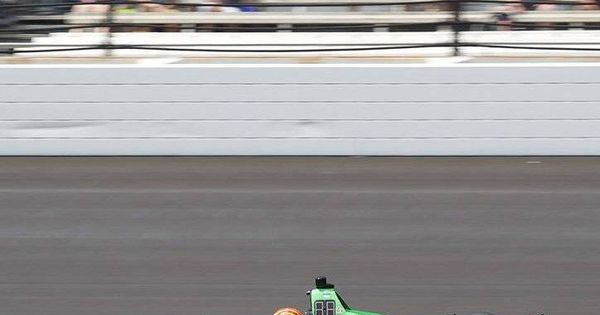 Foto: Oriol Servià en acción en las 500 Millas de Indianápolis.(Team Stange Racing)