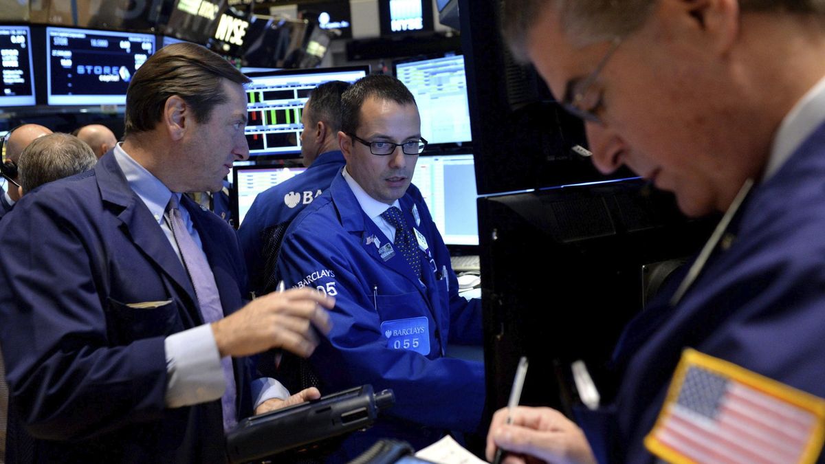 Wall Street no se perturba ante la menor creación de empleo privado en noviembre