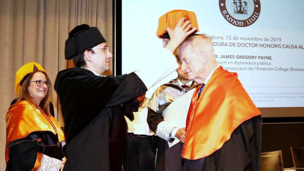 Gregory Payne, doctor honoris causa por la Universidad Ramon Llull