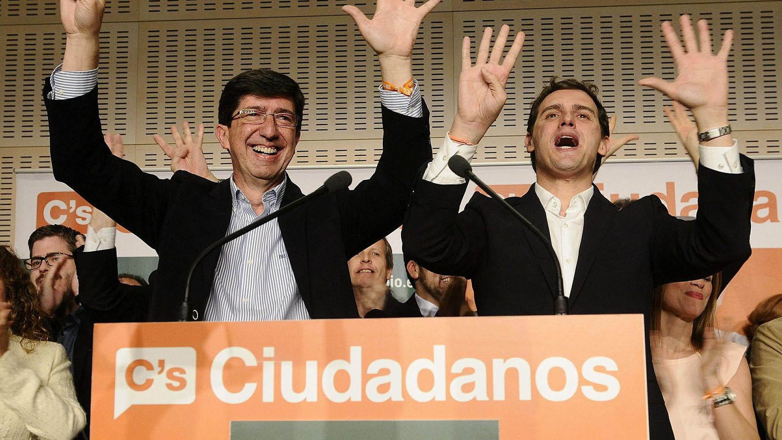 Foto: El candidato de Ciudadanos a la Presidencia de la Junta de Andalucia, Juan Marín, acompañado por el líder nacional, Albert Rivera. (Efe)