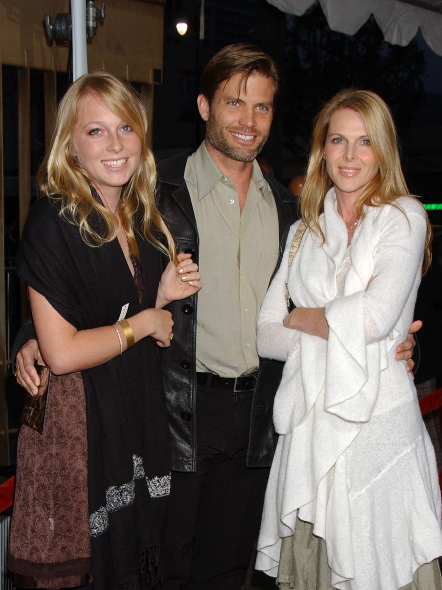 Casper Van Dien, Catherine Oxenberg y su hija India en 2007. (Gtres)
