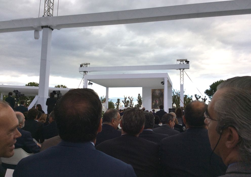 Foto: Un momento de la ceremonia desde el lugar de los asistentes (E.C.)