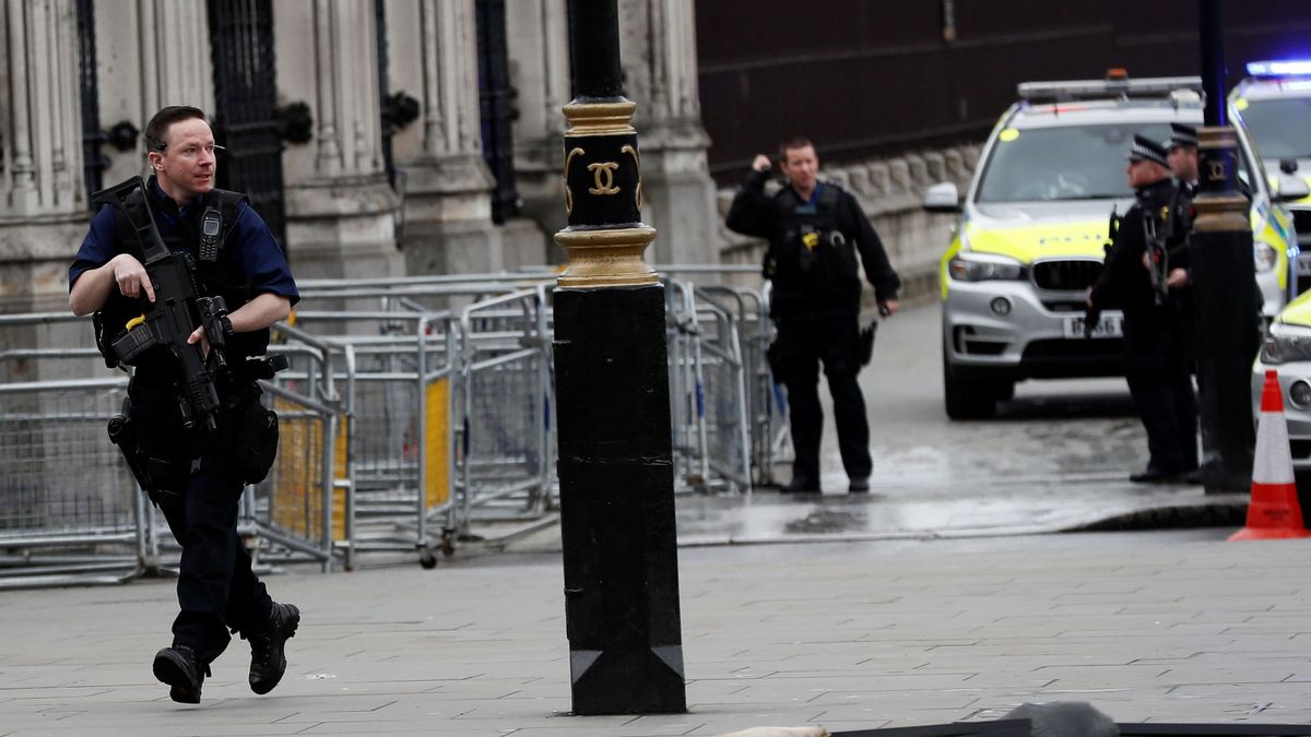 Atentado de Londres: la Policía detiene a ocho personas
