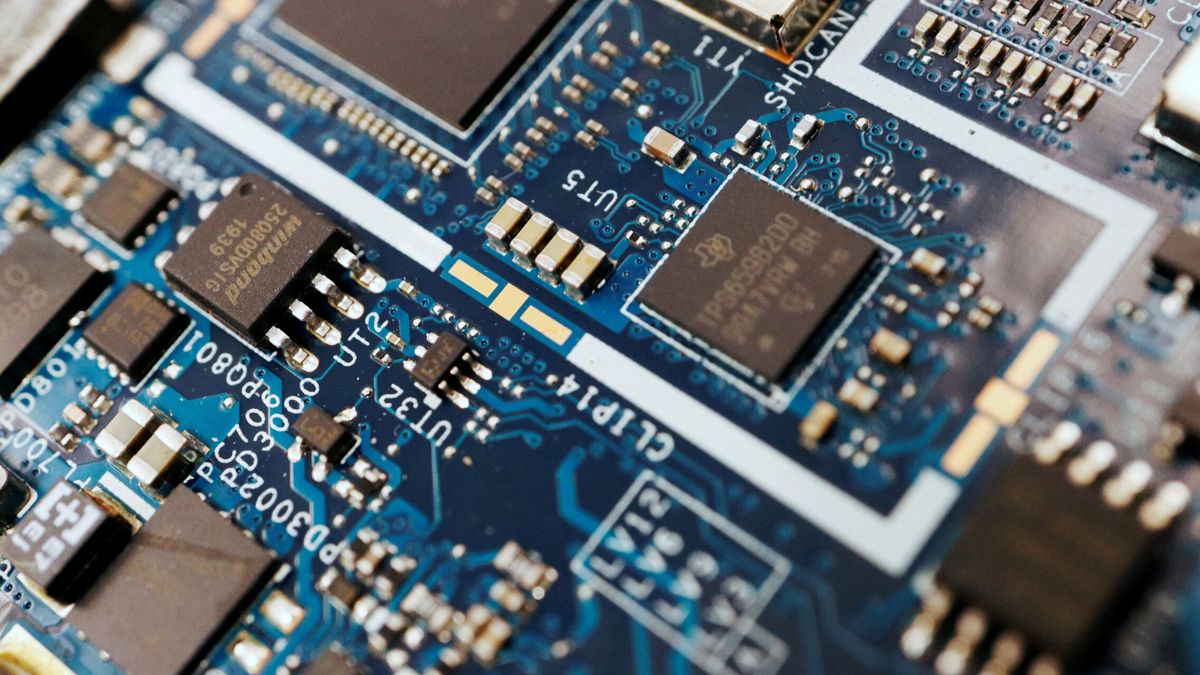 El mayor fabricante mundial de chips, TSMC, se desploma un 8,3% tras el veto de EEUU a China