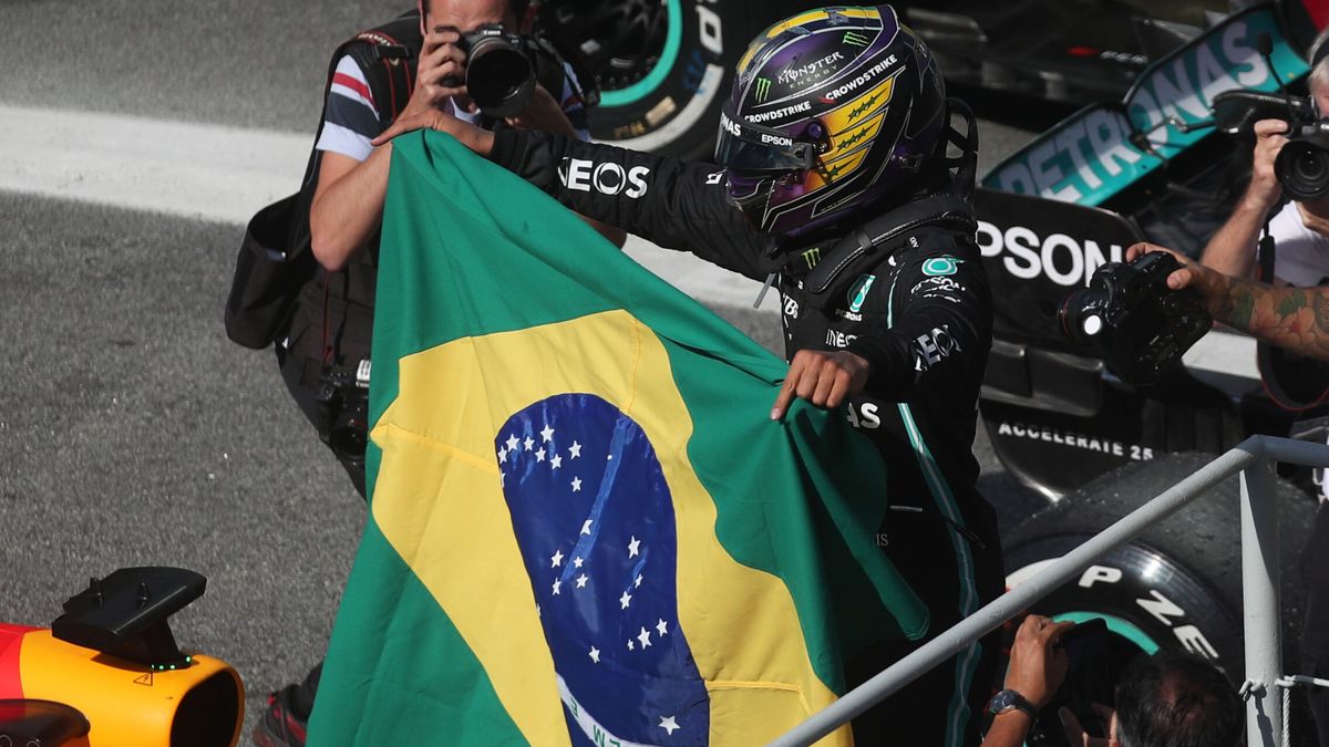 Hamilton resucita en Brasil y pone picante al Mundial; Sainz (6º) y Alonso (9º)