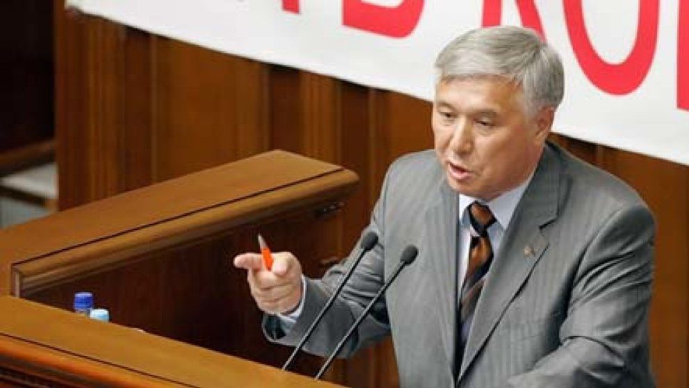 Foto: El Parlamento ucraniano aprueba a Yuri Yajanúrov como nuevo primer ministro