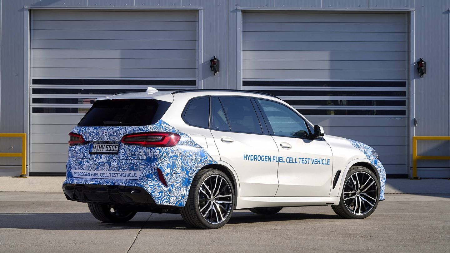 El BMW i Hydrogen Next que ya está en fase de pruebas anticipa un X5 eléctrico animado por pila de hidrógeno que llegará en 2025.