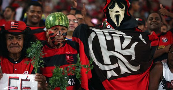 Foto: Aficionados de Flamengo en Maracaná durante la final de la Copa Sudamericana. (EFE)
